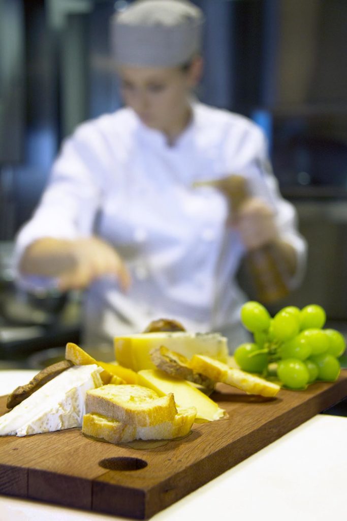 Chateau Frontenac restaurants - Old Quebec City